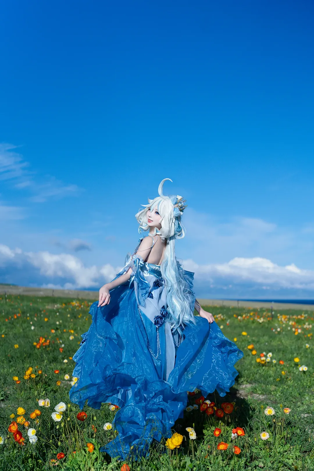 原神, 芙宁娜cos, 原神cos, cosplay摄影, 花海外景 - 第1张
