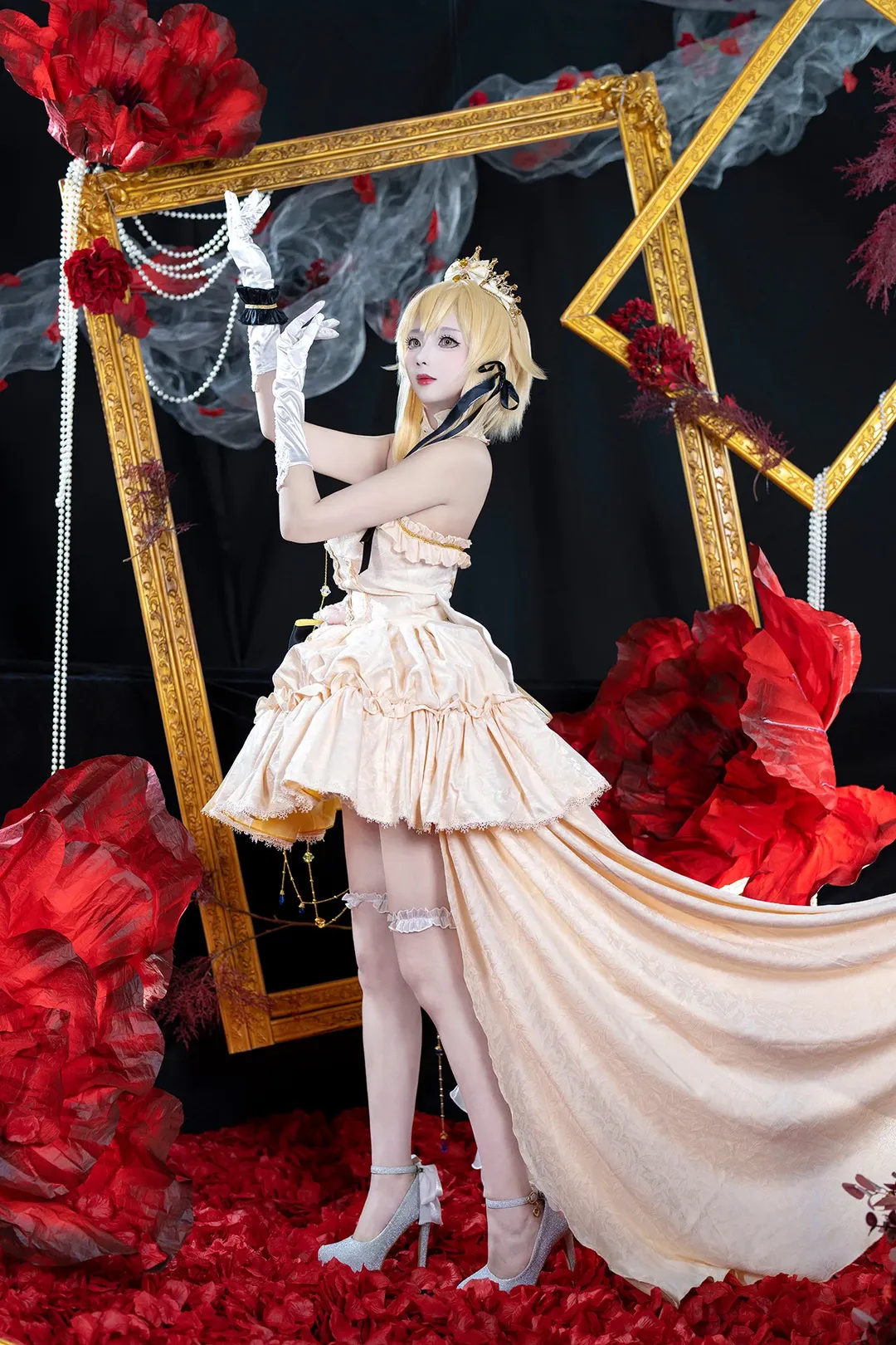 Genshin Impact, Aesthetic photography, Lumine cosplay, Palace style, Banquet theme