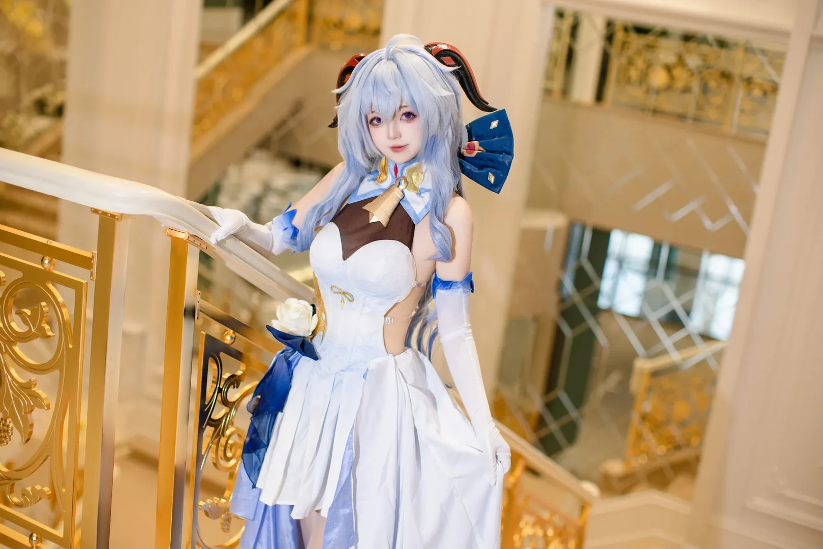 唯美写真, cosplay, 场景对比, 蓝色裙装, 建筑摄影 - 第4张