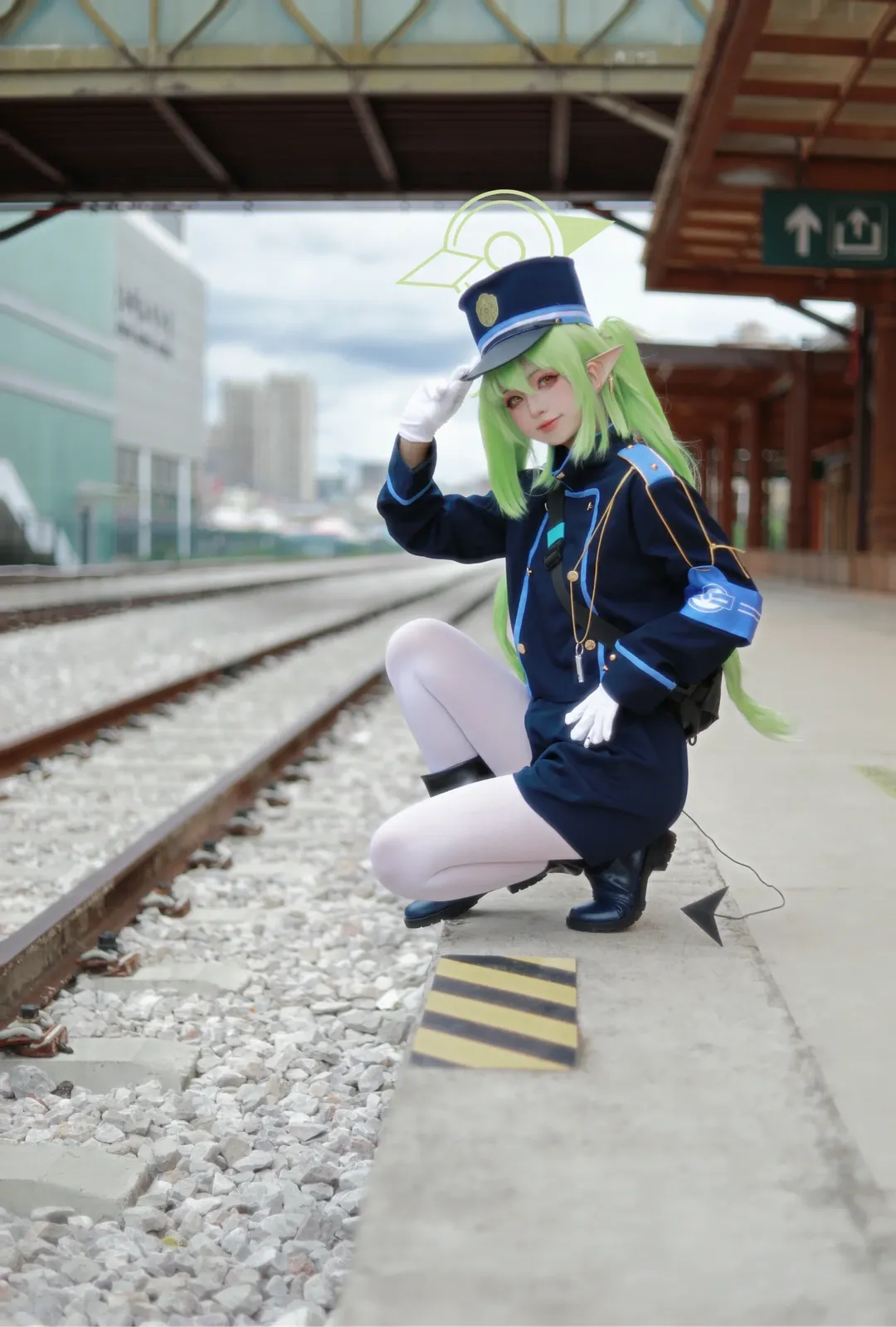 蔚蓝档案, 精灵耳, cosplay摄影, 橘望cos, 铁路制服