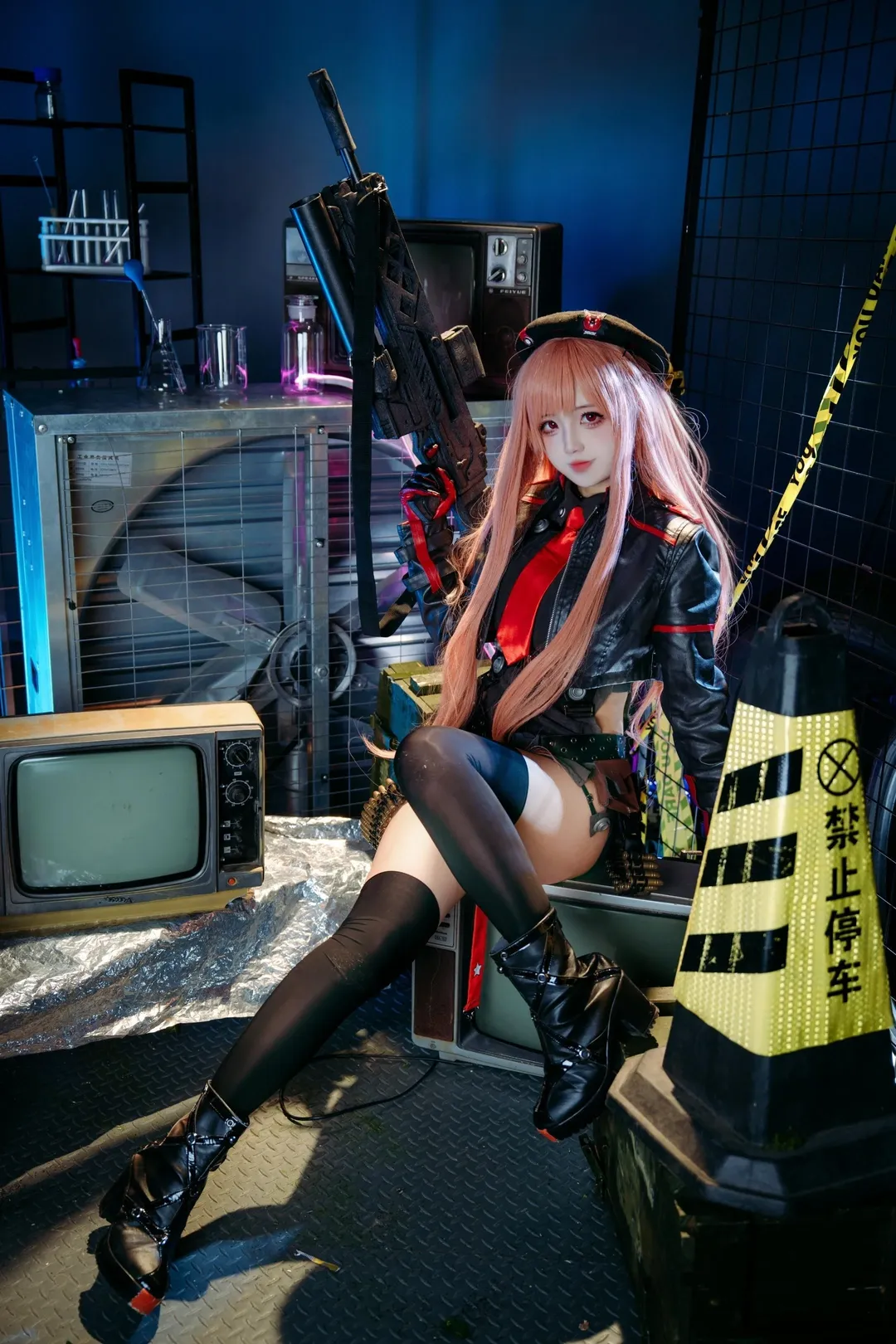 角色还原, 拉毗cos, nike胜利女神, 工业废土, 战术穿搭 - 第2张