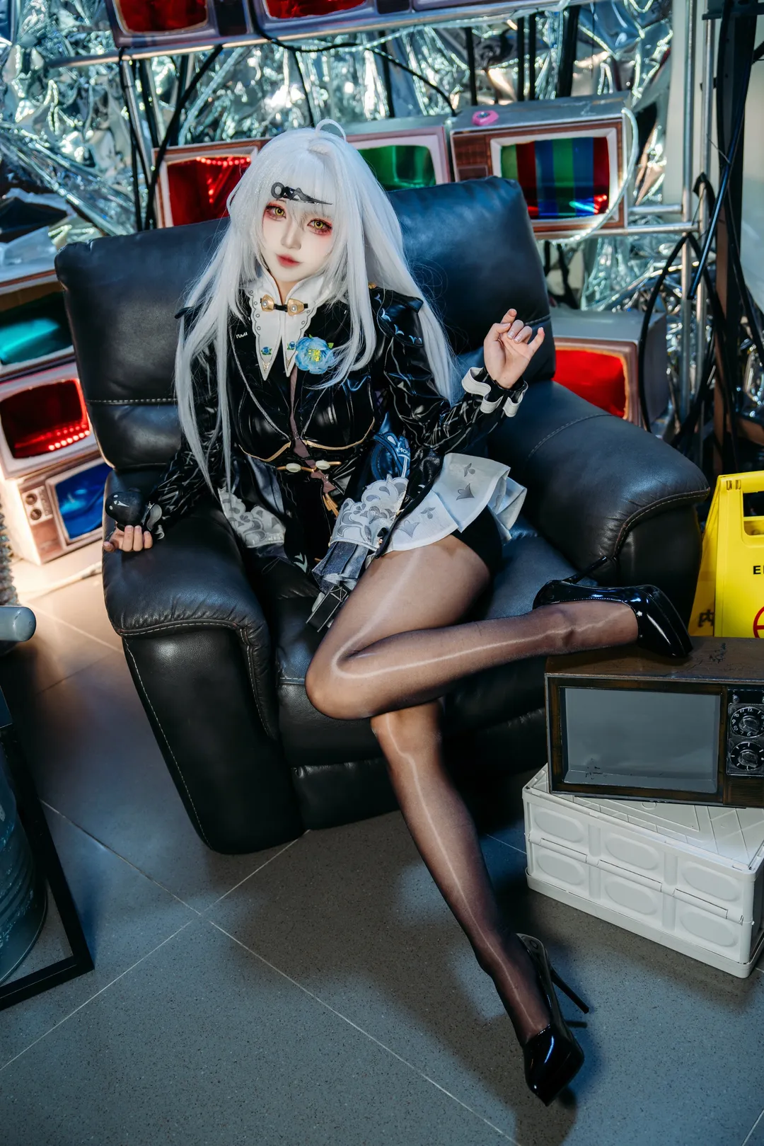 ゼンレスゾーンゼロ, 儀玄 コスプレ, コスプレ撮影, サイバーパンク風, 墨まとう影の足跡コスプレ - 1枚目