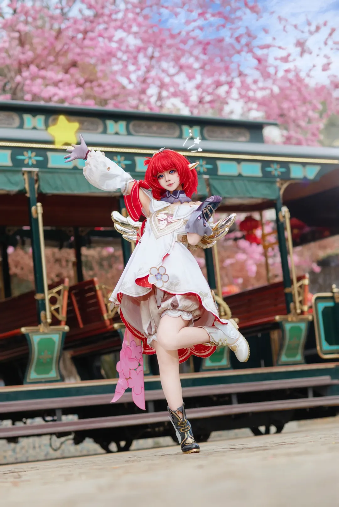 崩坏星穹铁道, 缇宝cos, cosplay外景, 凤龙湾樱花小火车, 春日漫游