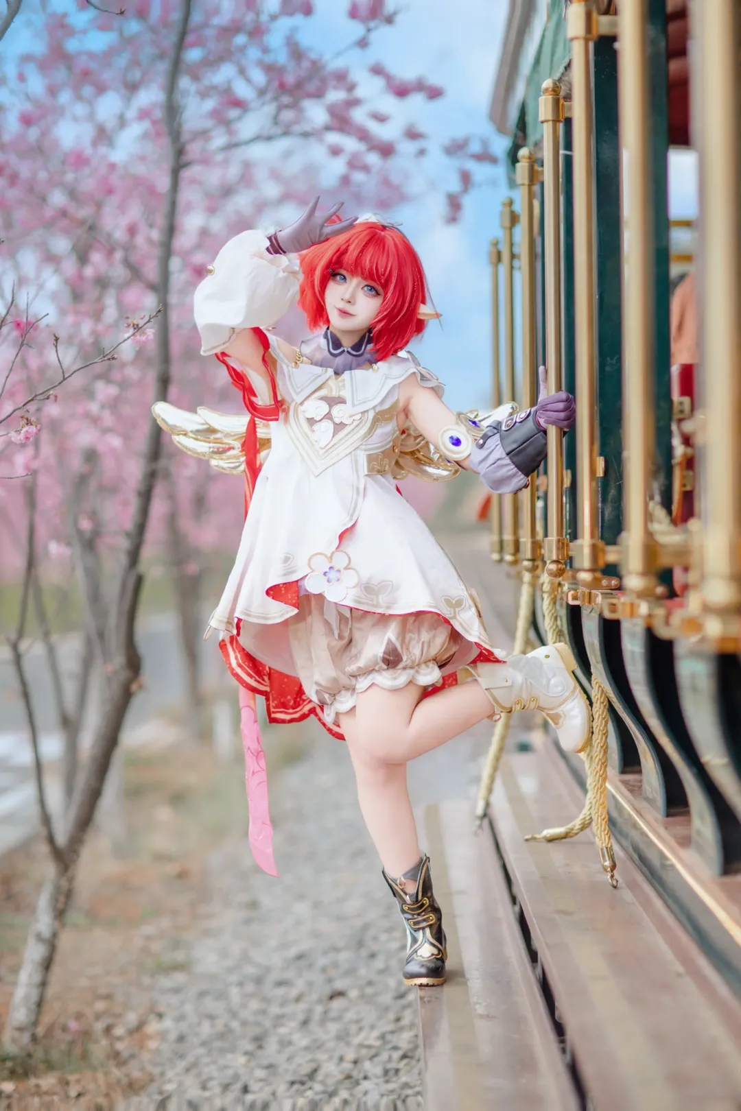 Honkai: Star Rail, Tribbie cosplay, Cosplay location shoot, Fenglongwan Cherry Blossom Little Train, Spring Stroll - Image 4