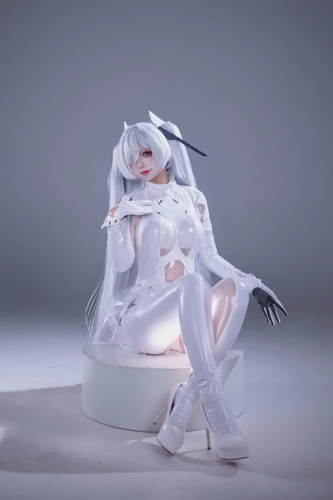 角色还原, 纯白系, 灰姑娘cos, 胜利女神Nikke, 质感还原 - 第2张