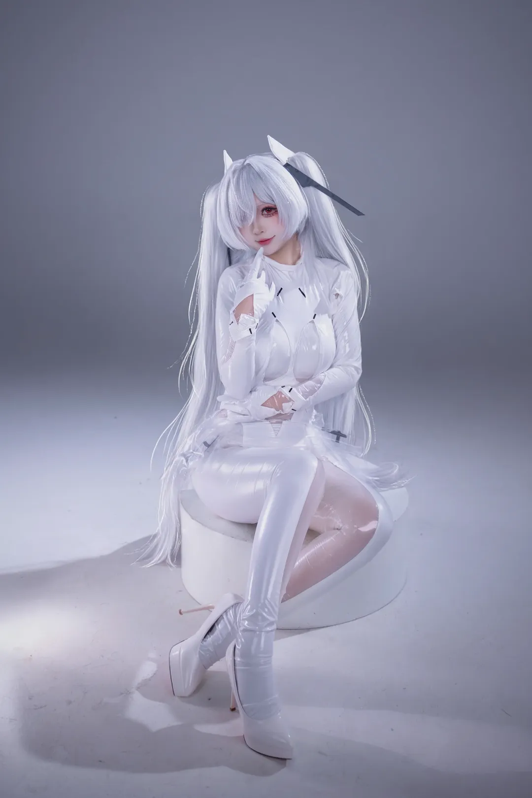 角色还原, 纯白系, 灰姑娘cos, 胜利女神Nikke, 质感还原 - 第4张