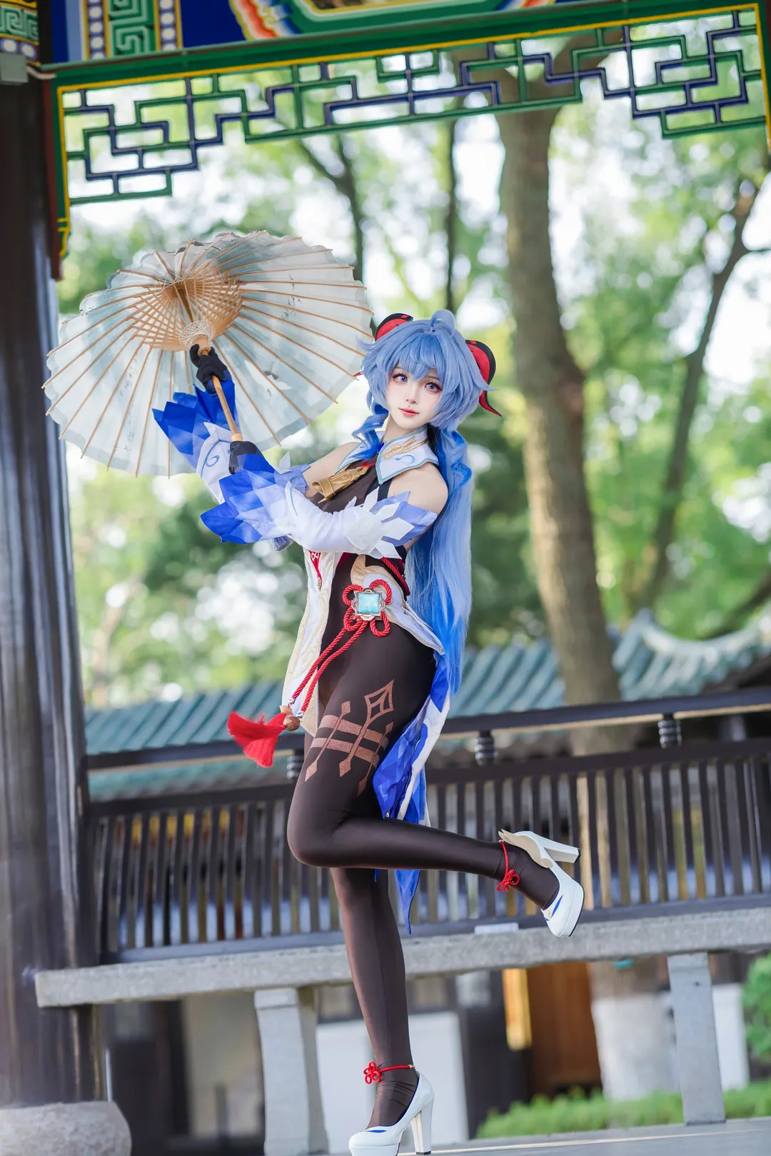 原神, 角色还原, 甘雨cos, 户外拍摄, 中式园林