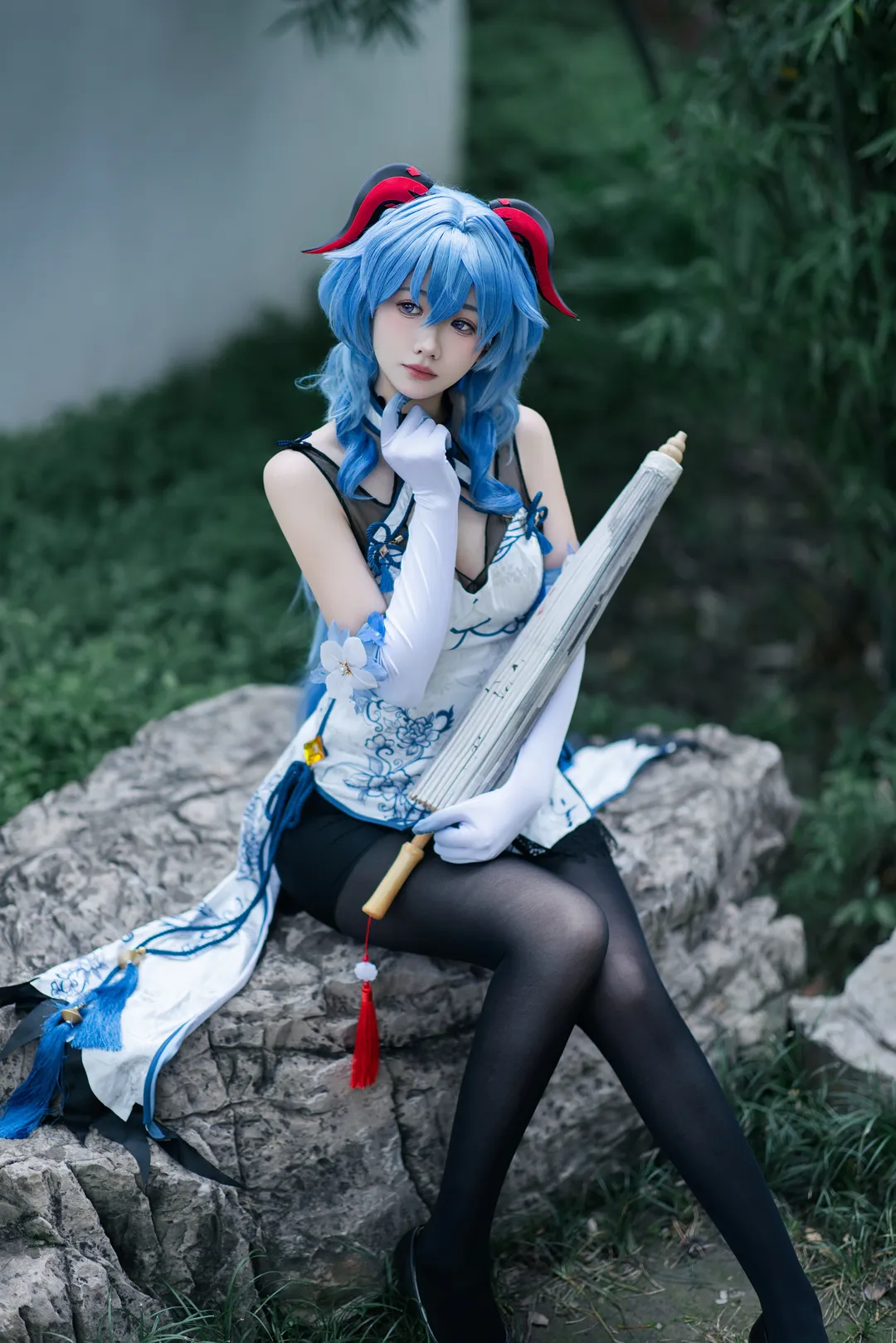 Genshin Impact, Ganyu Cosplay, Garden photography, Liyue, Hanfu style