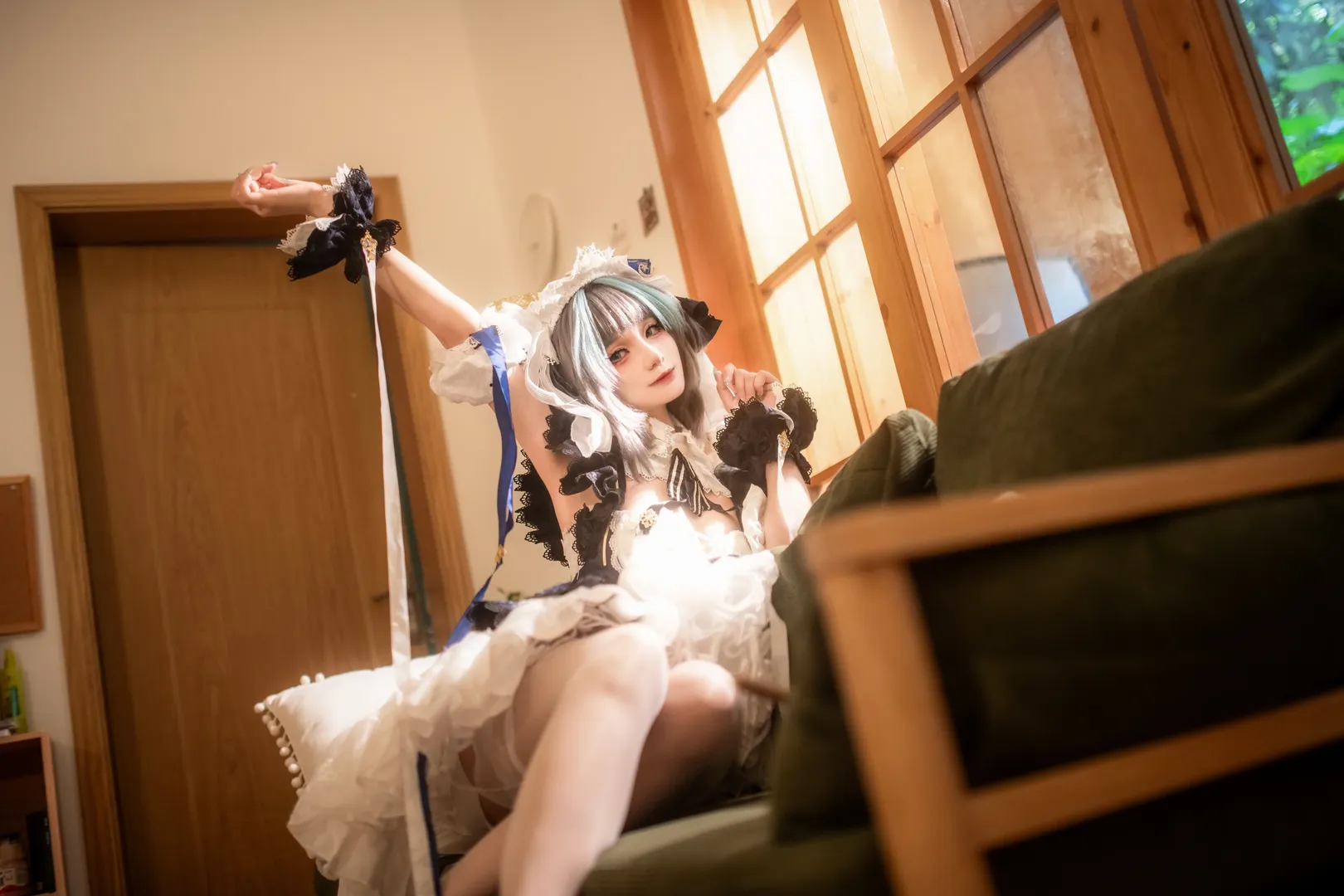 二次元, チェシャー コスプレ, アズールレーン, メイド服, コスプレ撮影 - 4枚目