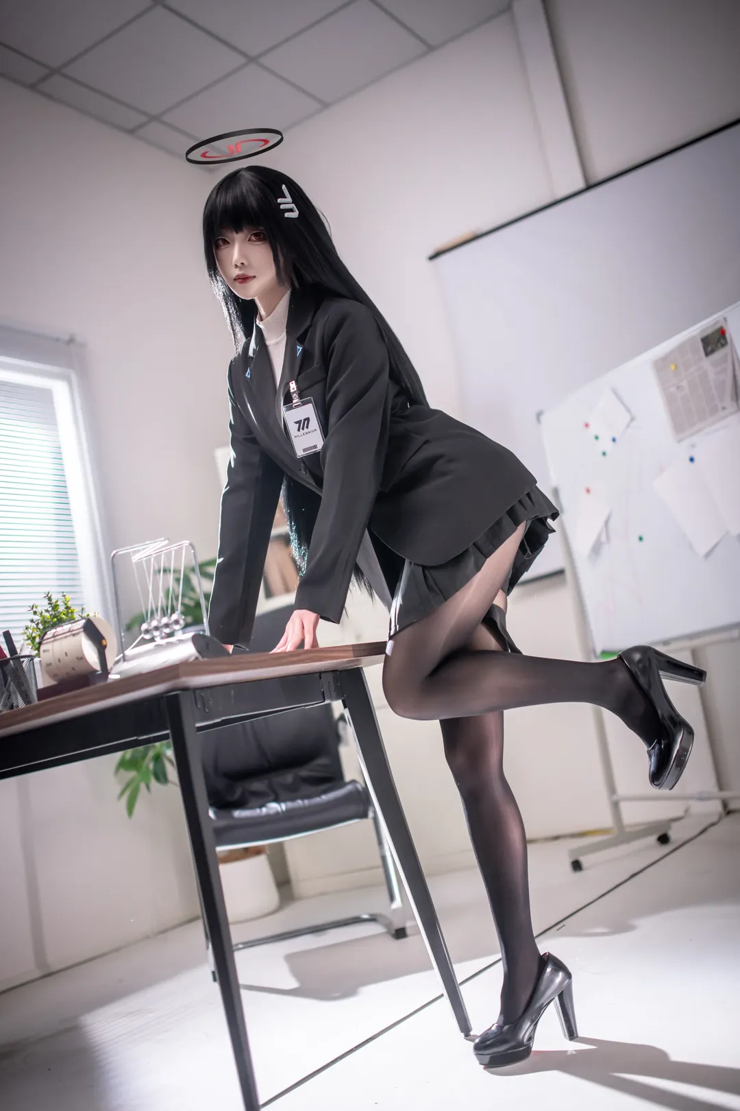 蔚蓝档案, cosplay正片, 调月莉音cos, 办公室OL, 黑丝西装 - 第7张