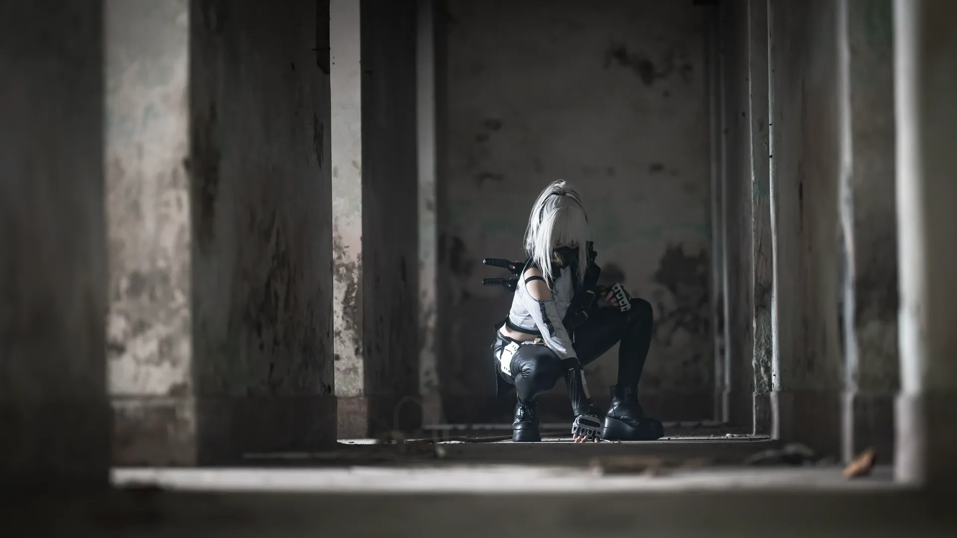 麦晓雯cos, 三角洲行动, cosplay摄影, 战术少女, 废墟风 - 第6张