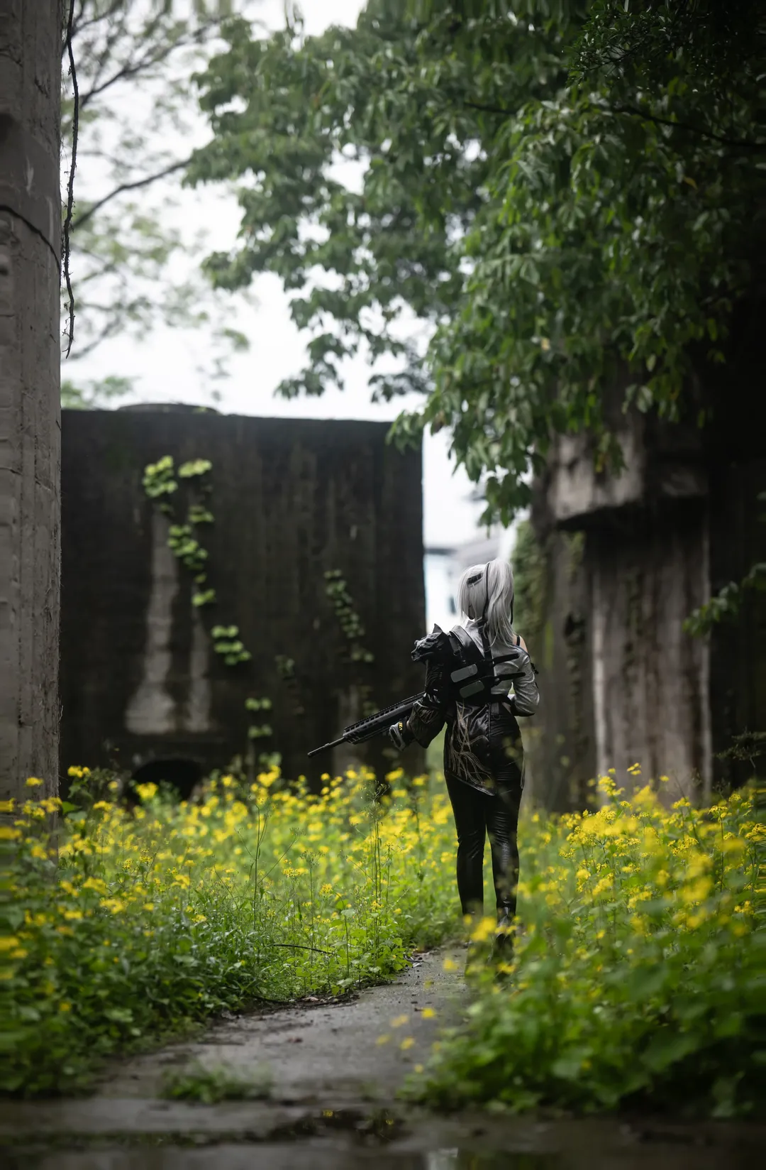 麦晓雯cos, 三角洲行动, cosplay摄影, 战术少女, 废墟风 - 第7张