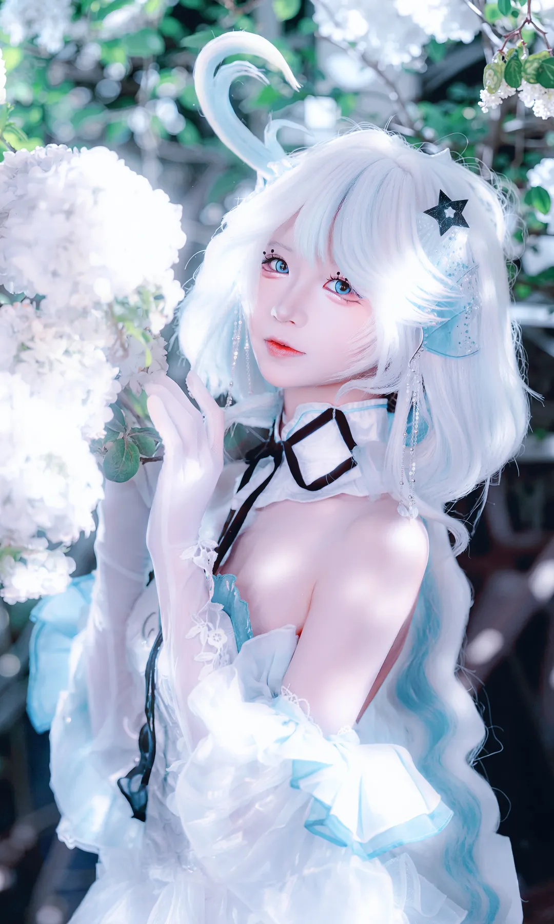 原神, 芙寧娜cos, 夢幻氛圍, cosplay攝影, 白毛cos