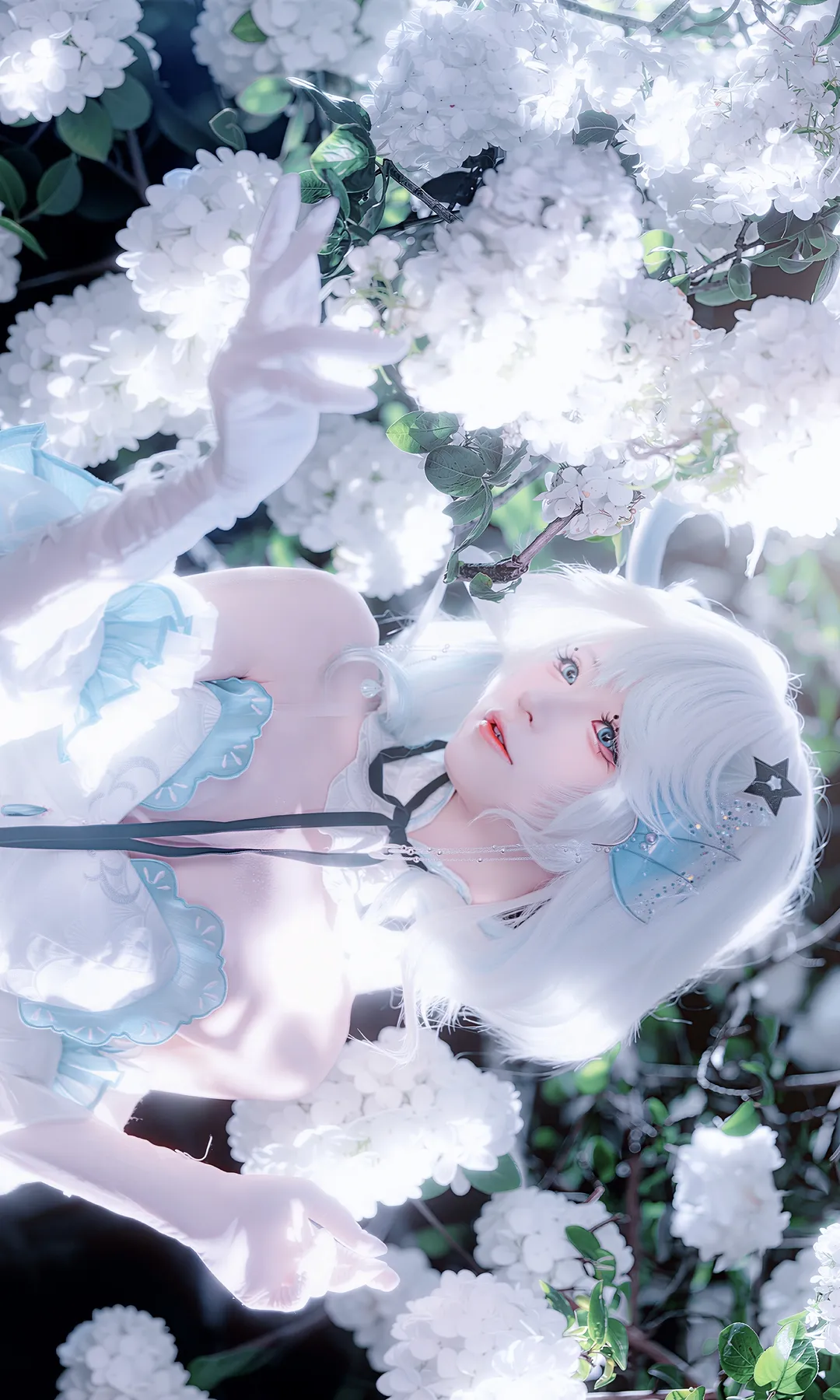 原神, フリーナ コスプレ, 夢幻的な雰囲気, コスプレ撮影, 白髪コスプレ - 4枚目
