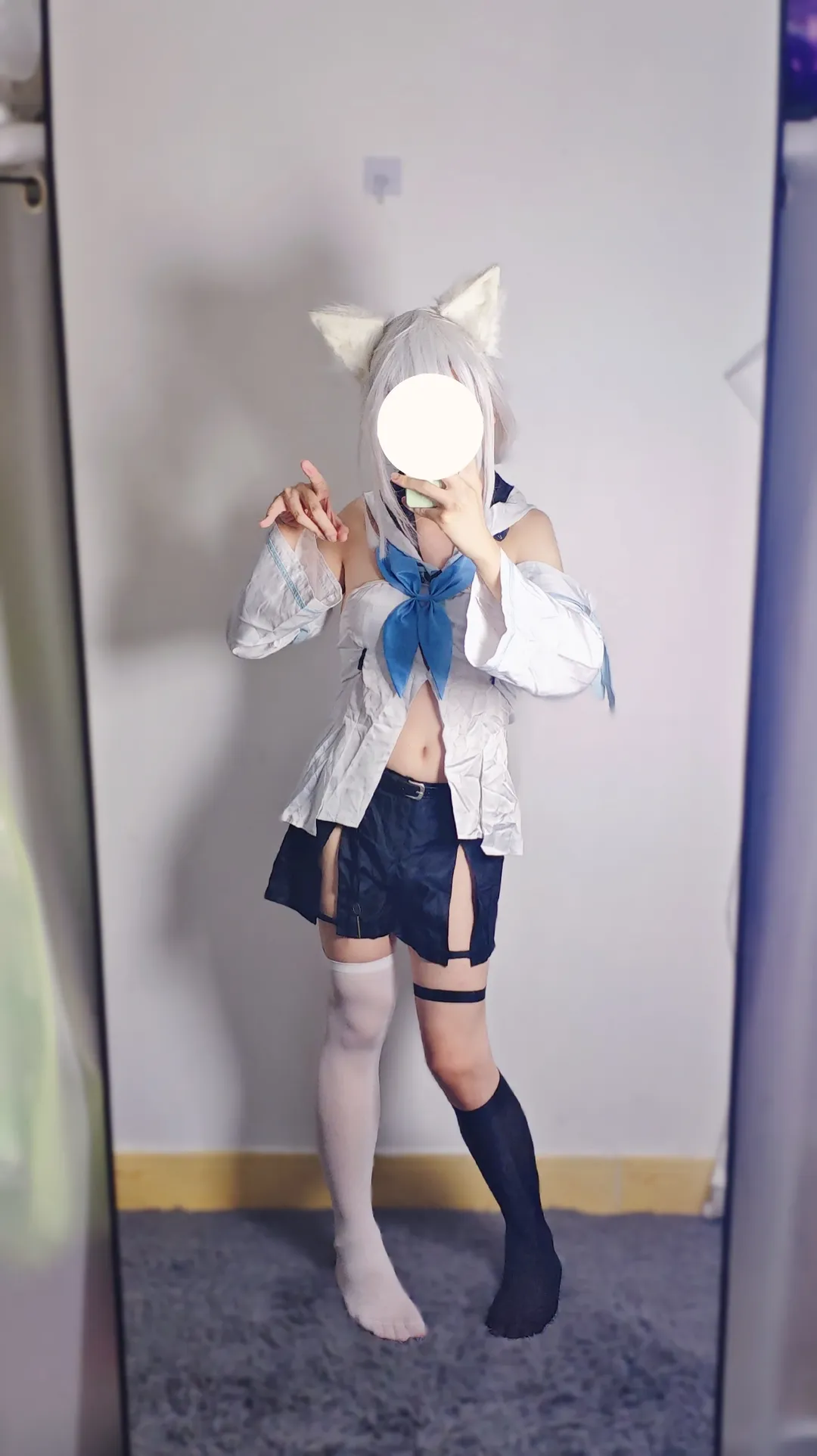 角色还原, 日系风格, 猫耳装扮, 黑白穿搭, 角色Cosplay