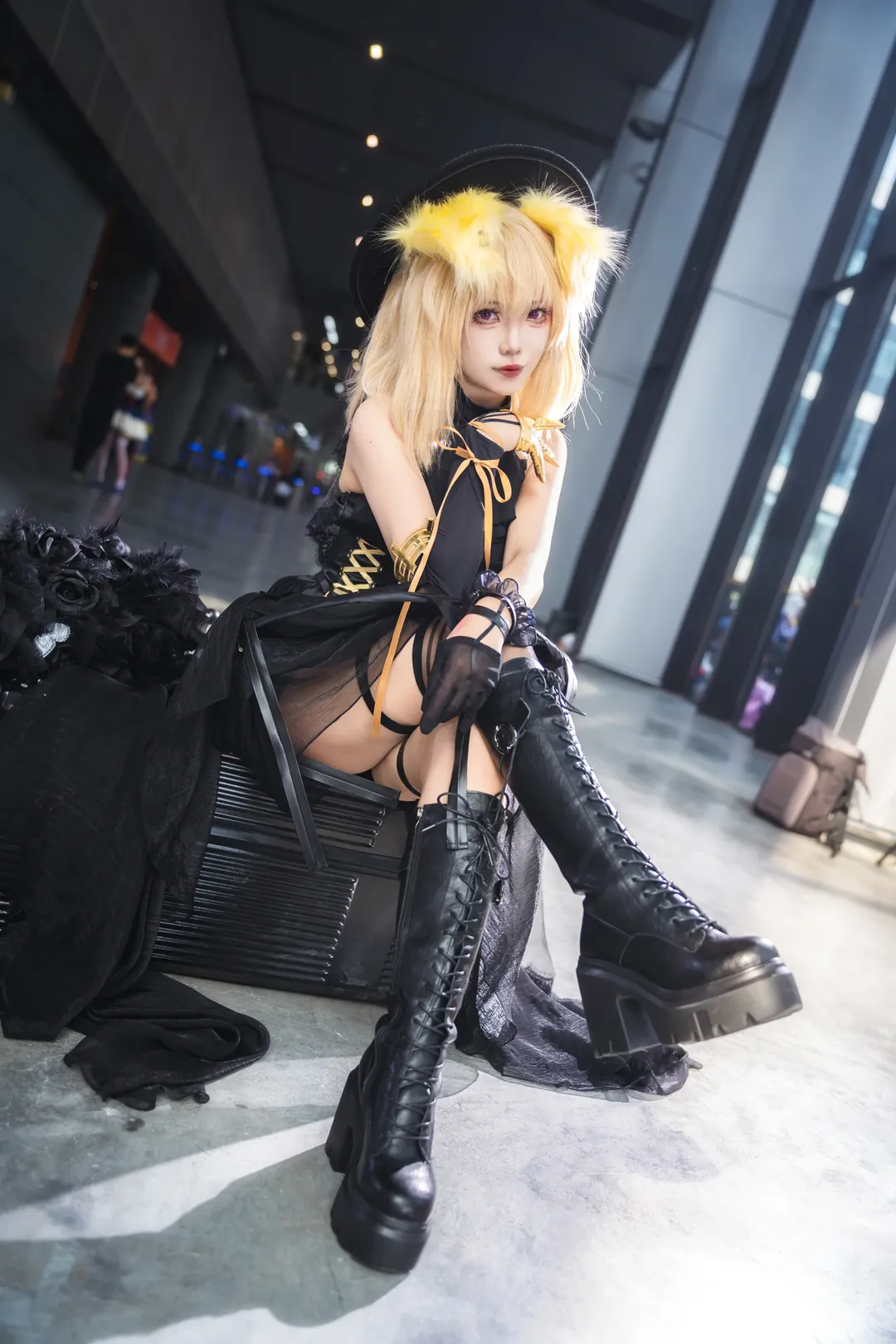 明日方舟, 三角初华cos, 哥特风穿搭, cosplay摄影, 笼中歌者 - 第1张