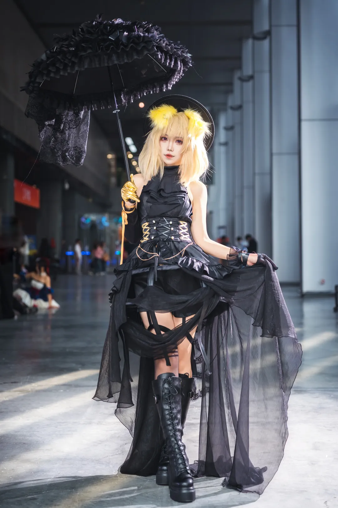 Arknights, Misumi Uika cosplay, Gothic style outfit, Cosplay photography, Caged Singer