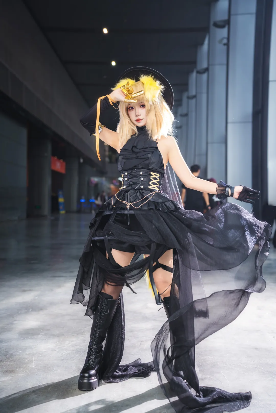 明日方舟, 三角初华cos, 哥特风穿搭, cosplay摄影, 笼中歌者 - 第3张