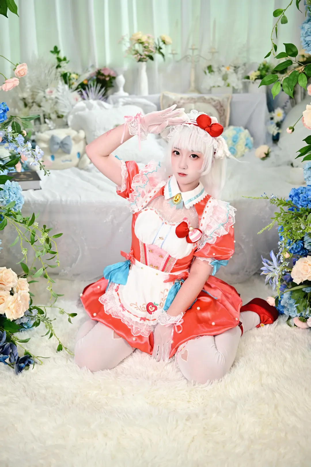 Photography studio, cosplay, NARAKA: BLADEPOINT, Hu Tao cosplay, Sanrio collaboration - Image 1