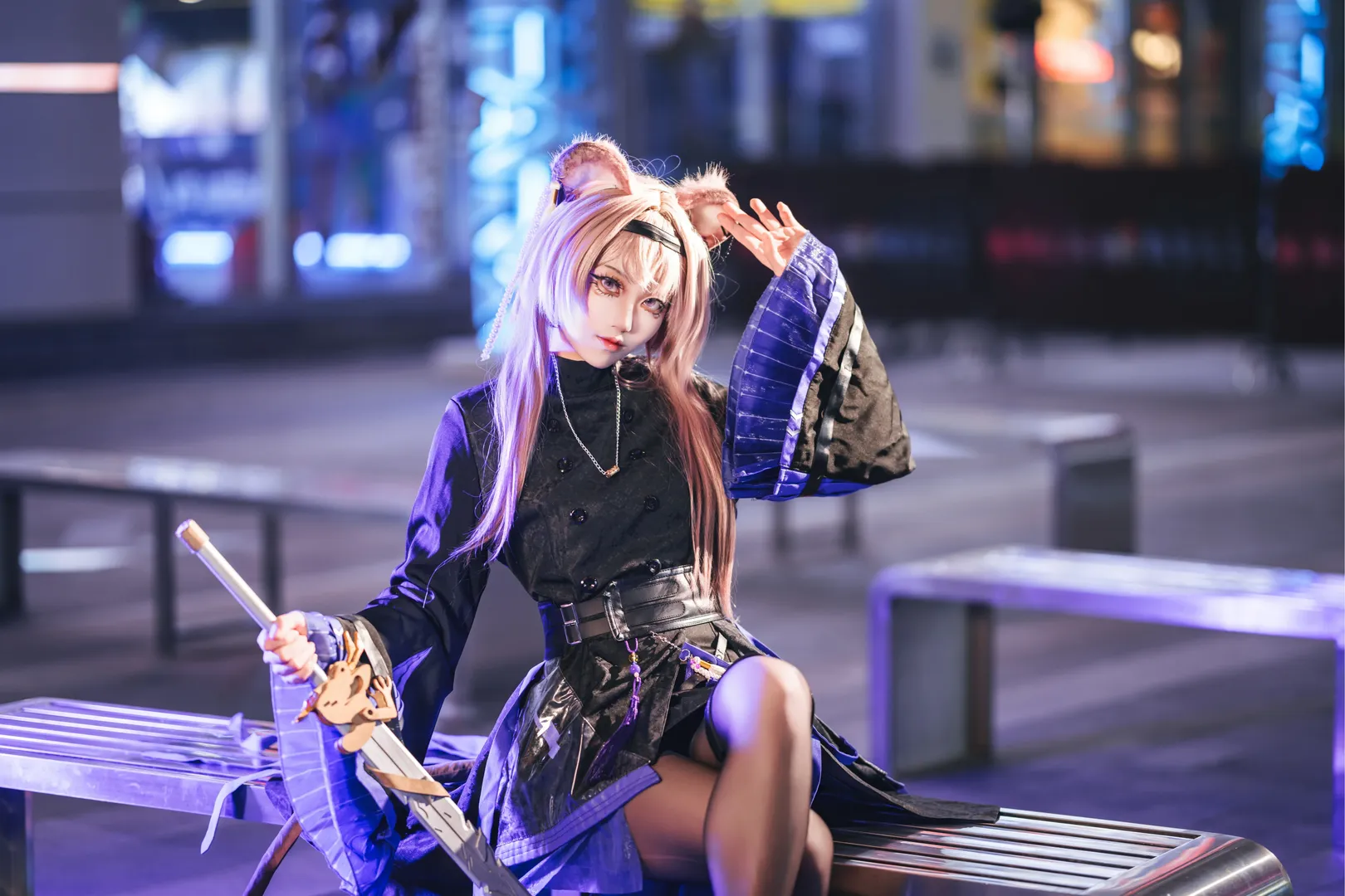 二次元cosplay, 明日方舟, 夜景摄影, 林雨霞cos, 霓虹光影 - 第3张