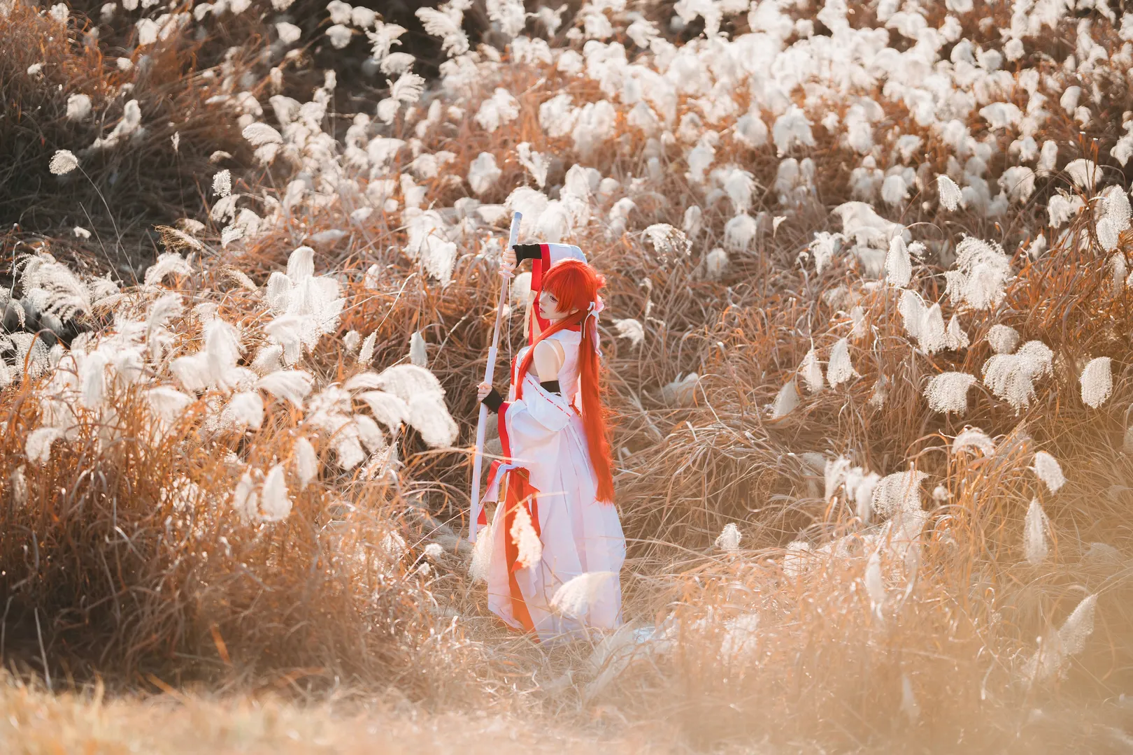 龙族, 二次元cos, 上杉绘梨衣cos, cosplay摄影, 芦苇荡写真 - 第4张
