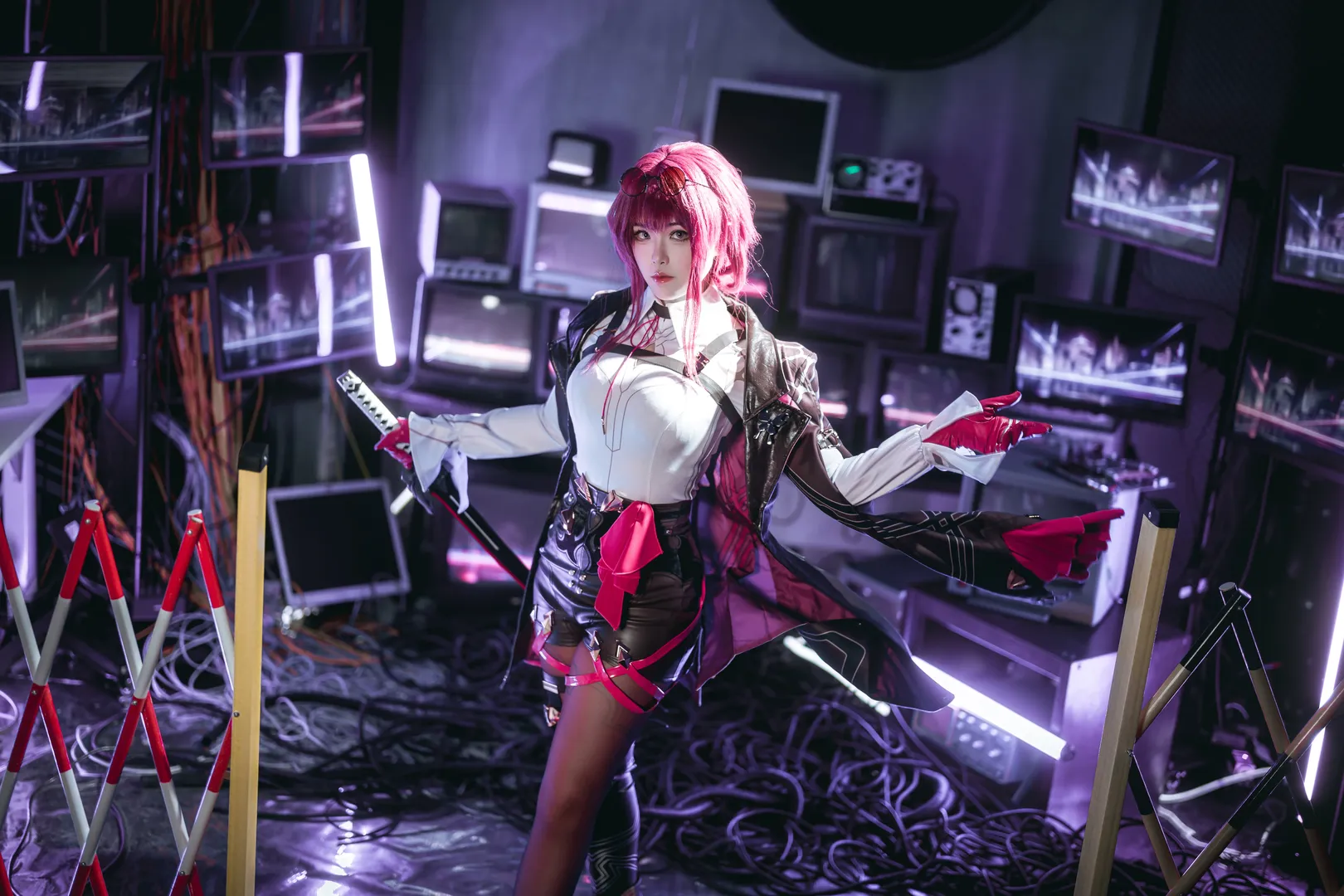 Honkai: Star Rail, Cyberpunk, Kafka cosplay, Cosplay photography, Stellaron Hunters
