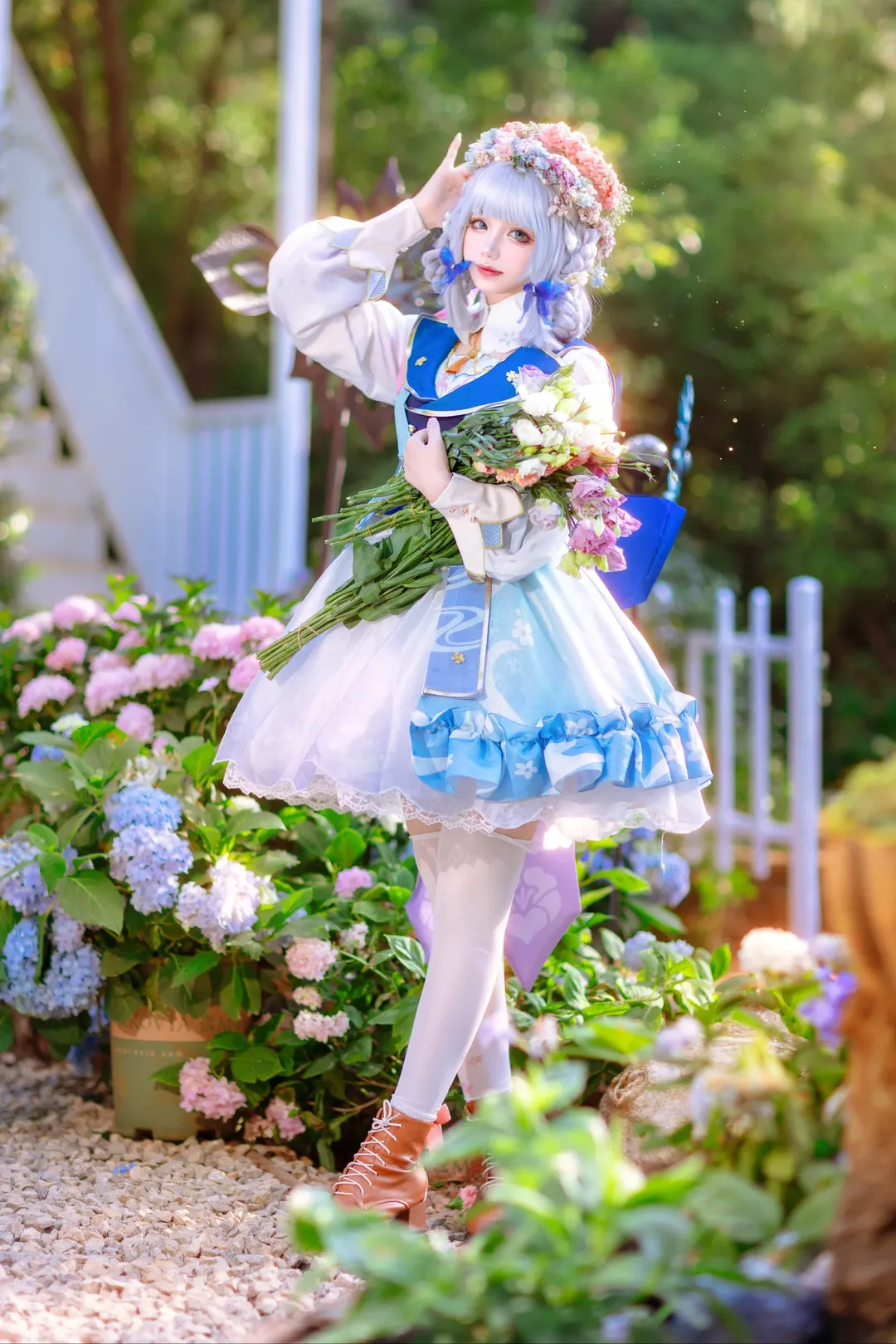 Genshin Impact, Character accuracy, Garden photography, Kamisato Ayaka cosplay, Bouquet