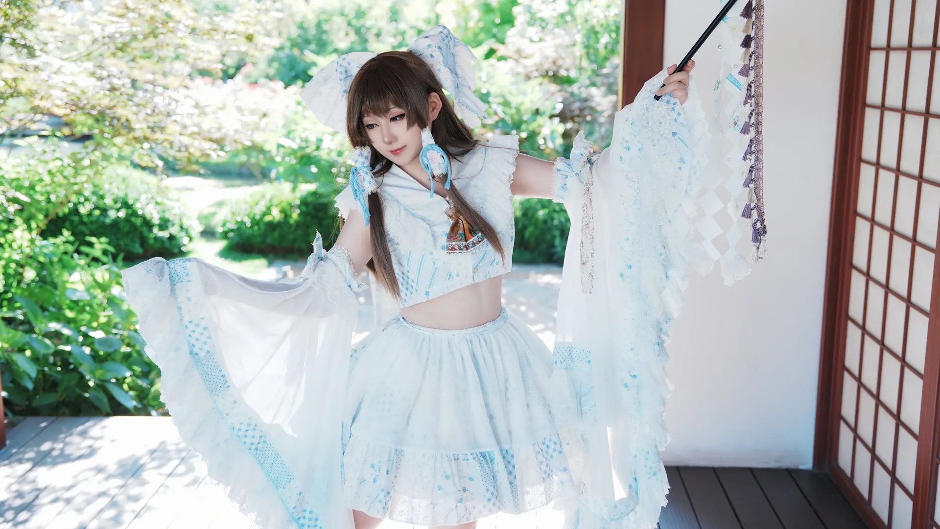 角色还原, 博丽灵梦cos, 东方project, 日系风格, 户外拍摄 - 第2张
