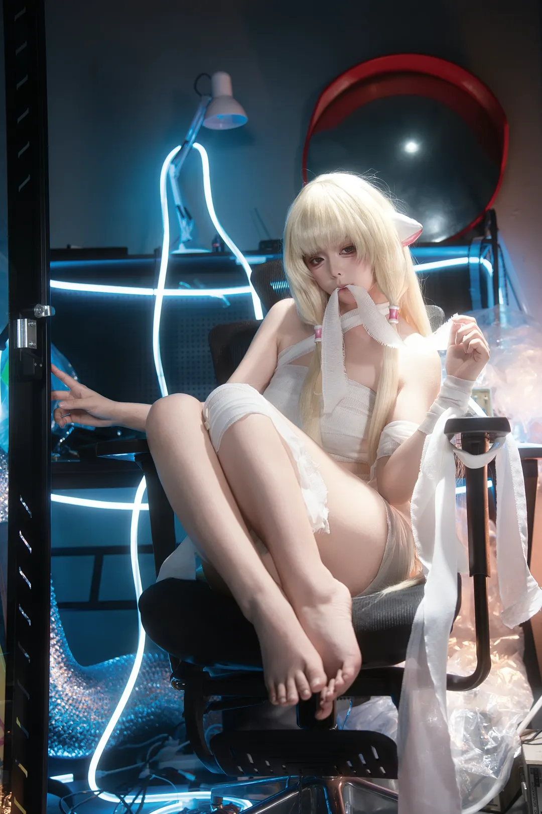 氛围感摄影, 二次元cosplay, 小叽cos, 人形电脑天使心, 绷带造型