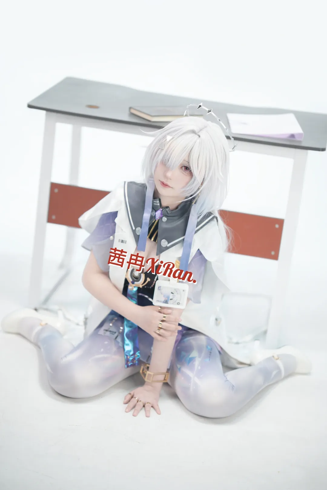 Wuthering Waves, Cosplay photography, Mornye cosplay, White thigh-highs outfit, 2D daily life - Image 2