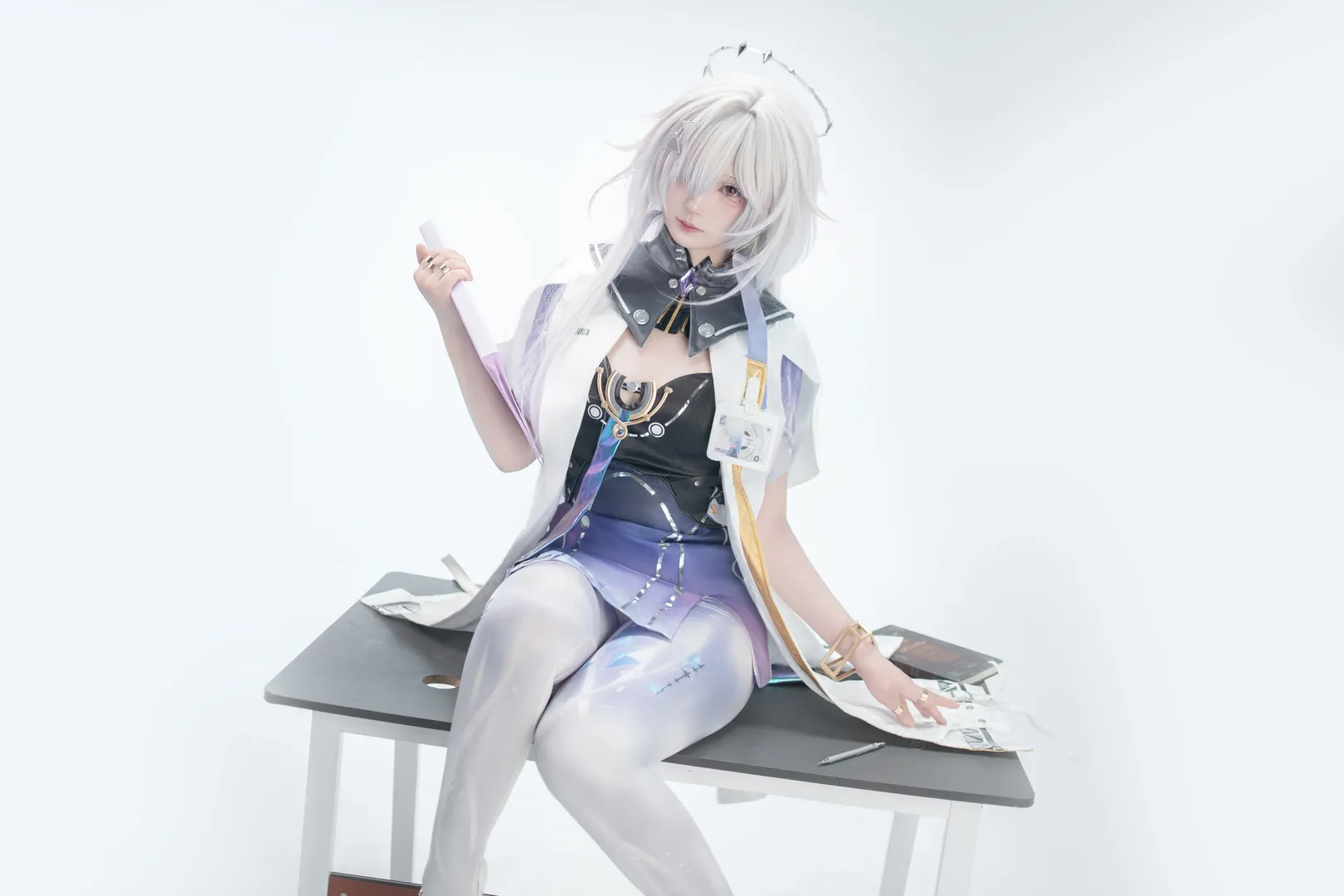 Wuthering Waves, Cosplay photography, Mornye cosplay, White thigh-highs outfit, 2D daily life - Image 3