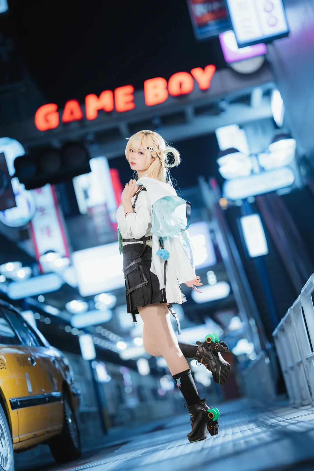 Wuthering Waves, cosplay, Lynae cosplay, Night photography, Cyberpunk - Image 6