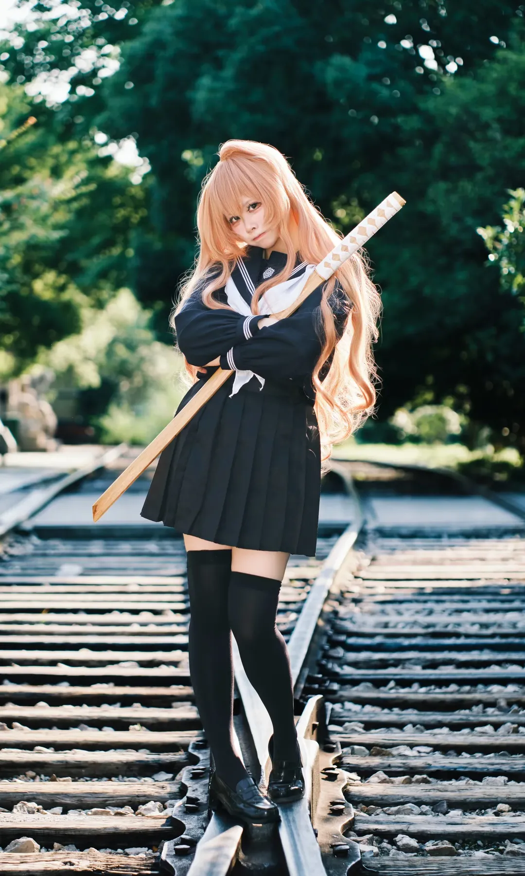cosplay, 逢坂大河cos, 龙与虎, 水手服, 铁轨外景