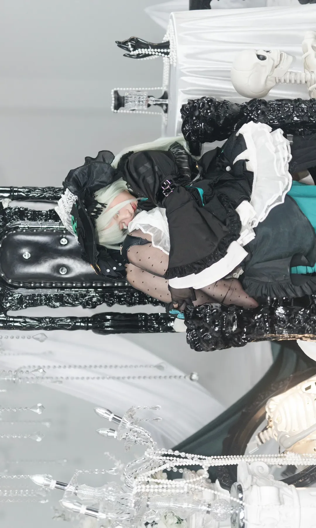 cosplay摄影, 若叶睦cos, 颂乐人偶, 哥特风写真, 影棚布景 - 第1张