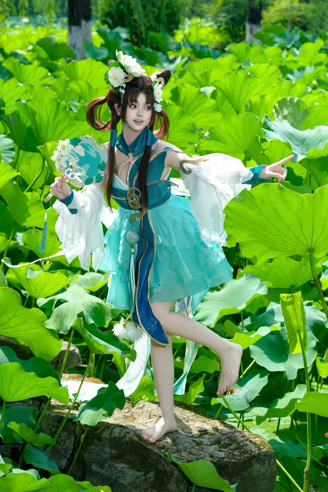 王者荣耀, 小乔cos, cosplay摄影, 青蛇皮肤, 荷塘外景 - 第4张