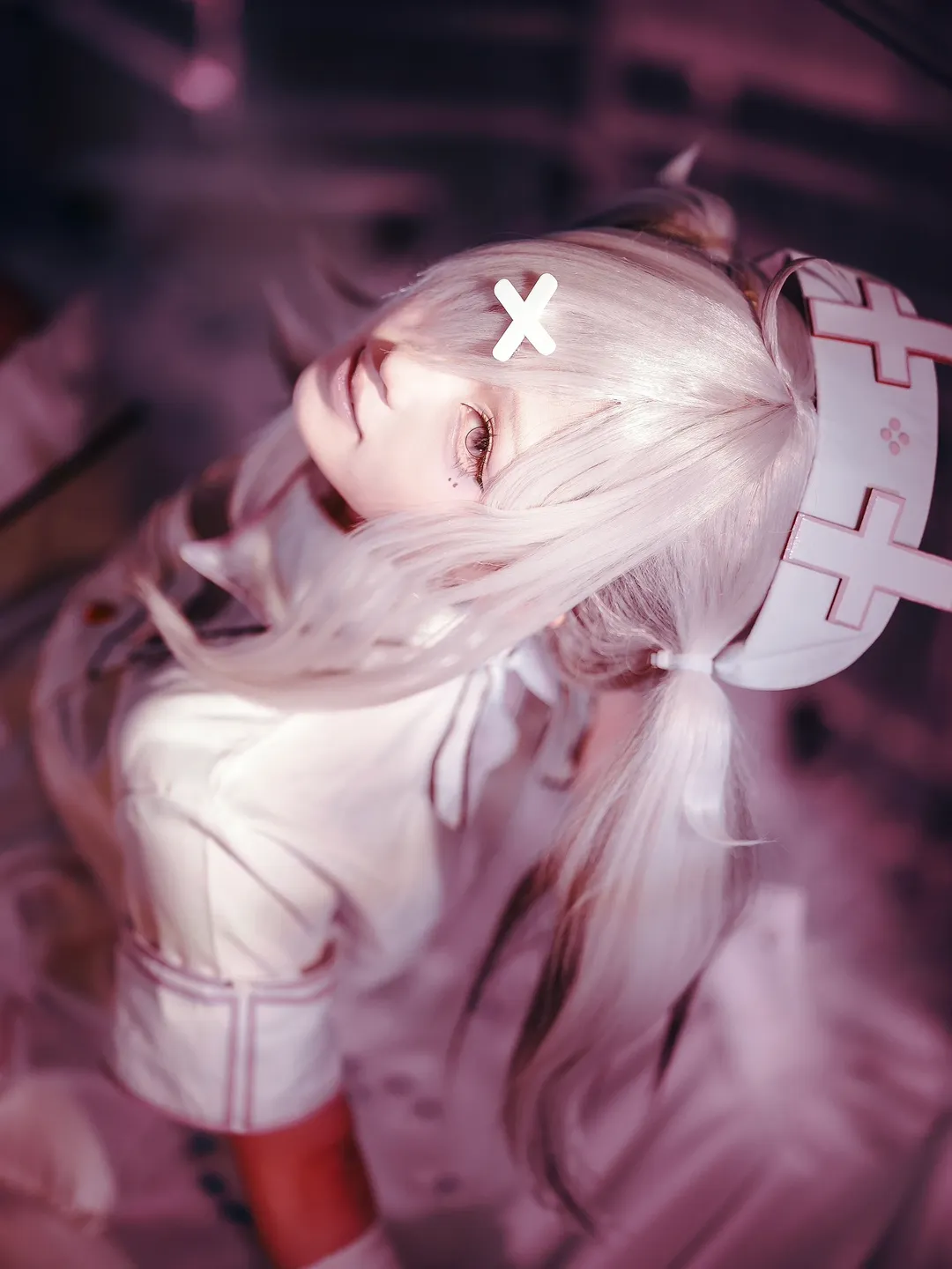 氛围感写真, 护士装cosplay, 健屋花那cos, 彩虹社, Vtuber仿妆 - 第1张