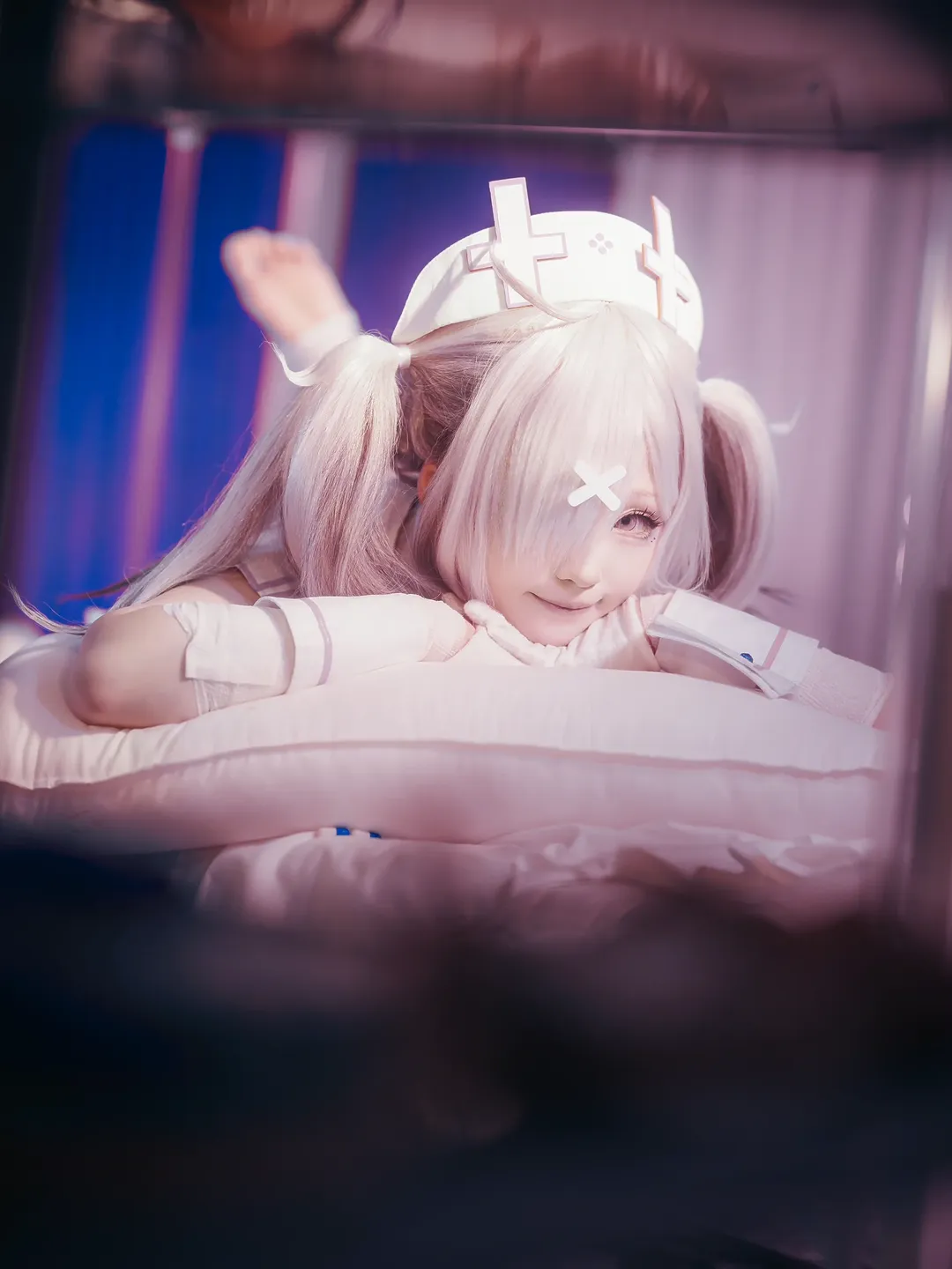 氛围感写真, 护士装cosplay, 健屋花那cos, 彩虹社, Vtuber仿妆 - 第3张