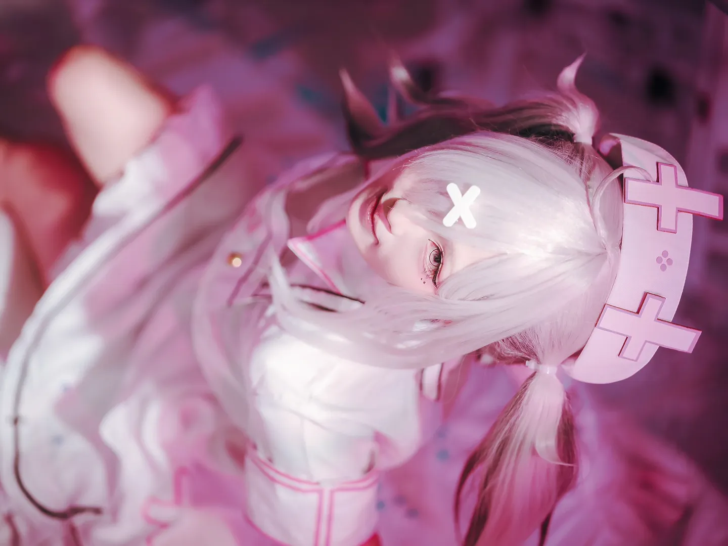 氛围感写真, 护士装cosplay, 健屋花那cos, 彩虹社, Vtuber仿妆 - 第9张