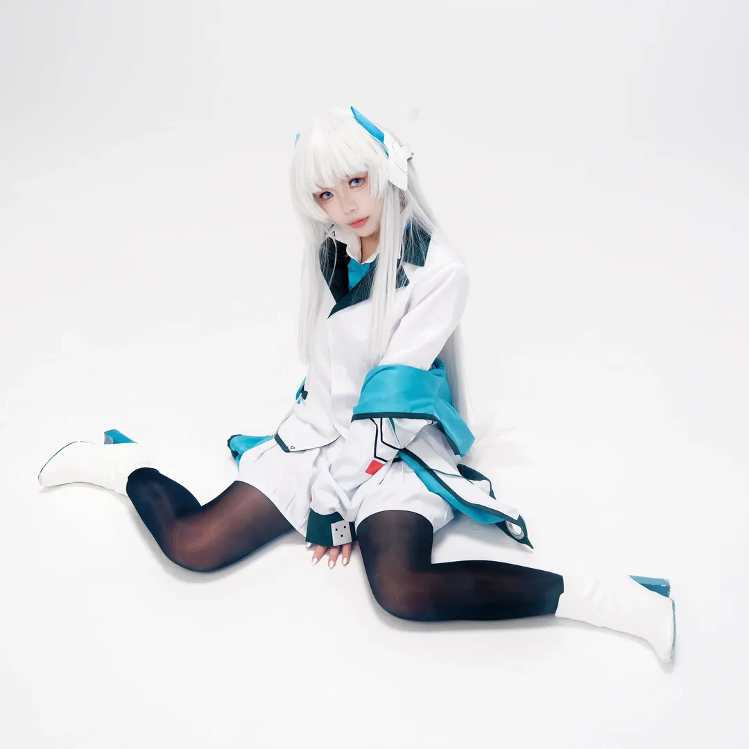 碧蓝档案, 生盐诺亚cos, cosplay摄影, 白毛造型, cos服分享 - 第9张