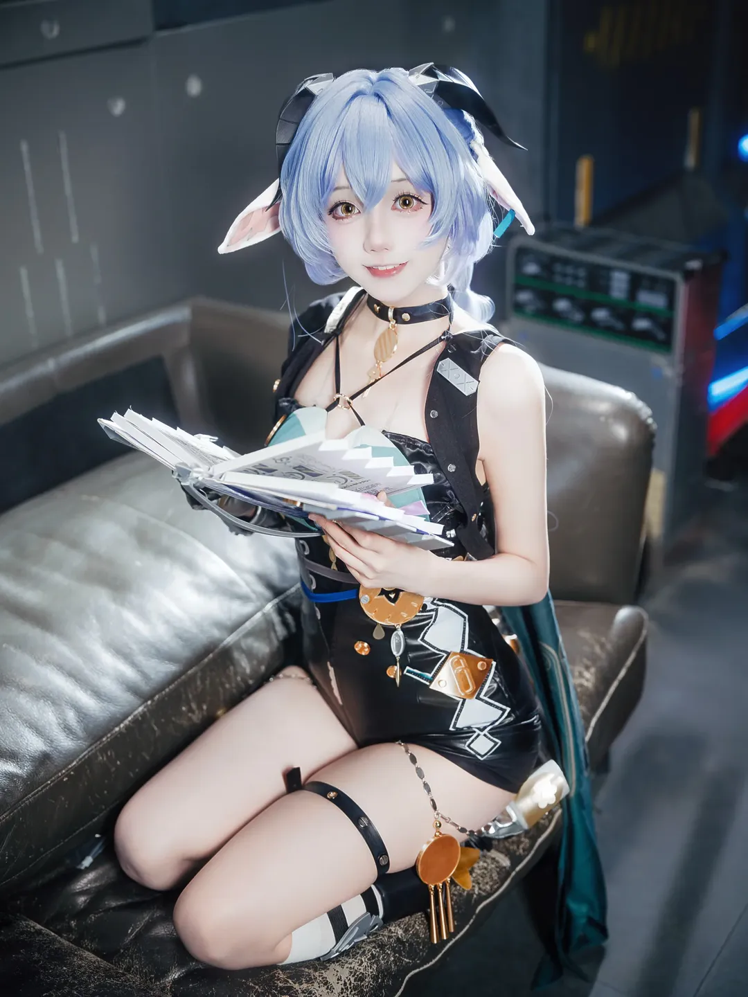 绝区零, Cosplay摄影, 卢西娅cos, 二次元还原, 赛博朋克穿搭 - 第2张