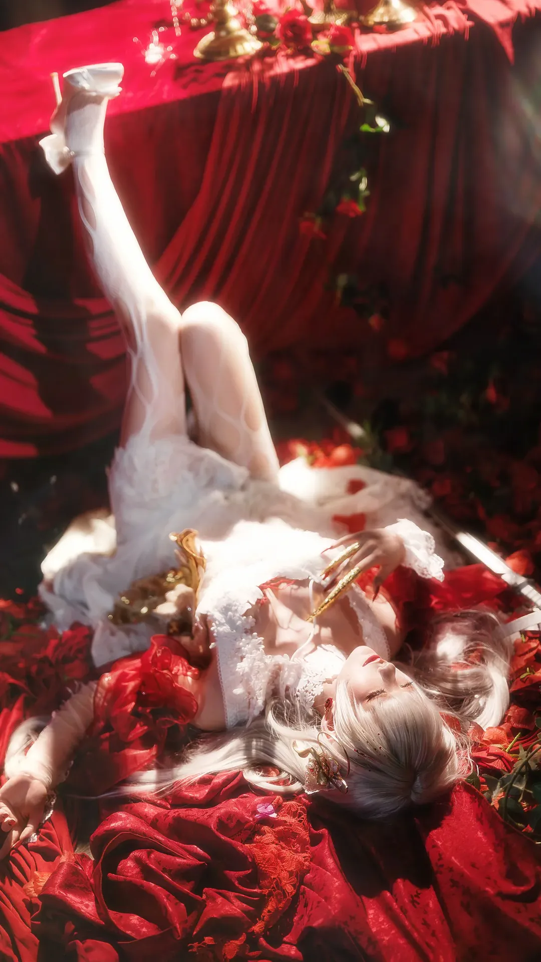 cosplay摄影, 无期迷途, 可可莉克cos, 暗黑系装扮, 白毛红瞳 - 第3张