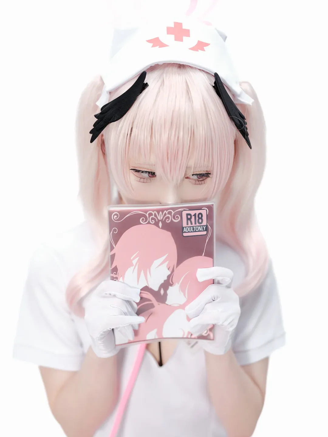 二次元摄影, 蔚蓝档案, 小春cos, 护士装cosplay, 纯白棚拍 - 第1张