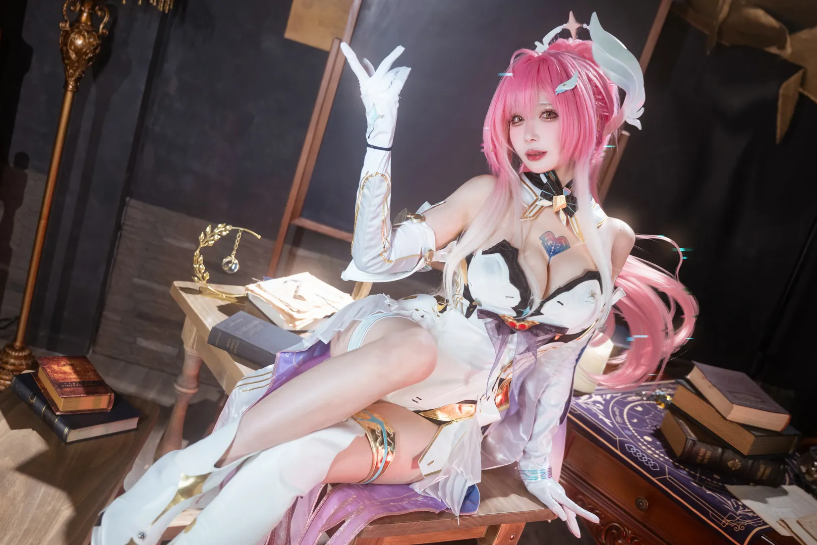 鸣潮, cosplay, 爱弥斯cos, 学院风, 图书馆 - 第3张