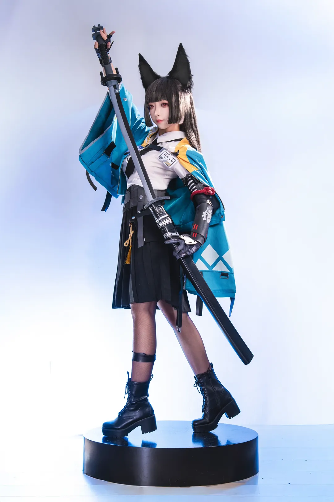 Cosplay, Zenless Zone Zero, Hoshimi Miyabi cosplay, Hollow Special Operations Section 6, Section Chief Miyabi - Image 3