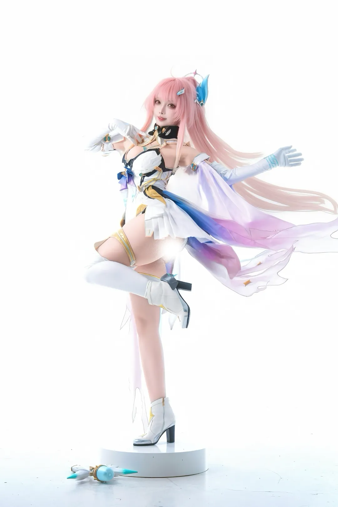 鳴潮, 白ホリ撮影, エイメス コスプレ, アニメ・マンガコスプレ, キャラクターのアクション - 2枚目