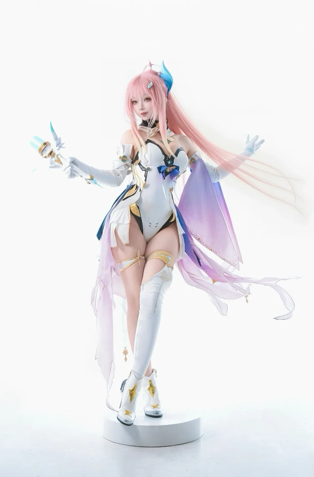 鳴潮, 白ホリ撮影, エイメス コスプレ, アニメ・マンガコスプレ, キャラクターのアクション - 3枚目