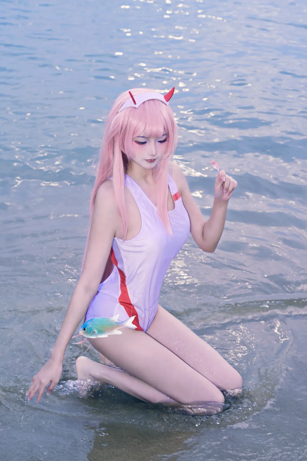 Long pink hair, Swimsuit cosplay, Beach photography, Summer atmosphere, Sanya photoshoot booking - Image 4