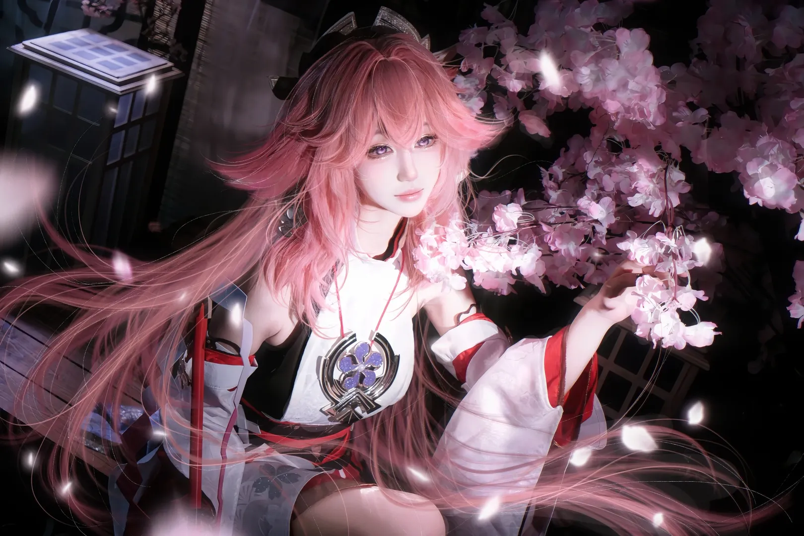 原神, 八重神子cos, 和风服饰, 粉色假发, 樱花造景