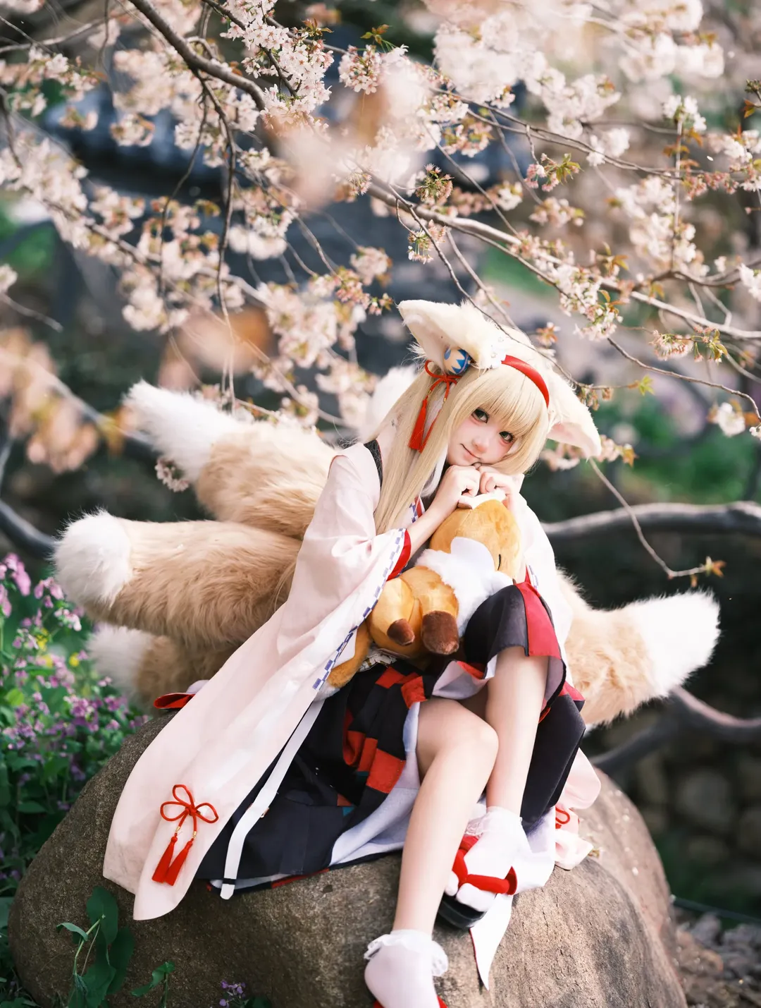 明日方舟, 铃兰cos, 樱花外景, 雪霁, cosplay摄影