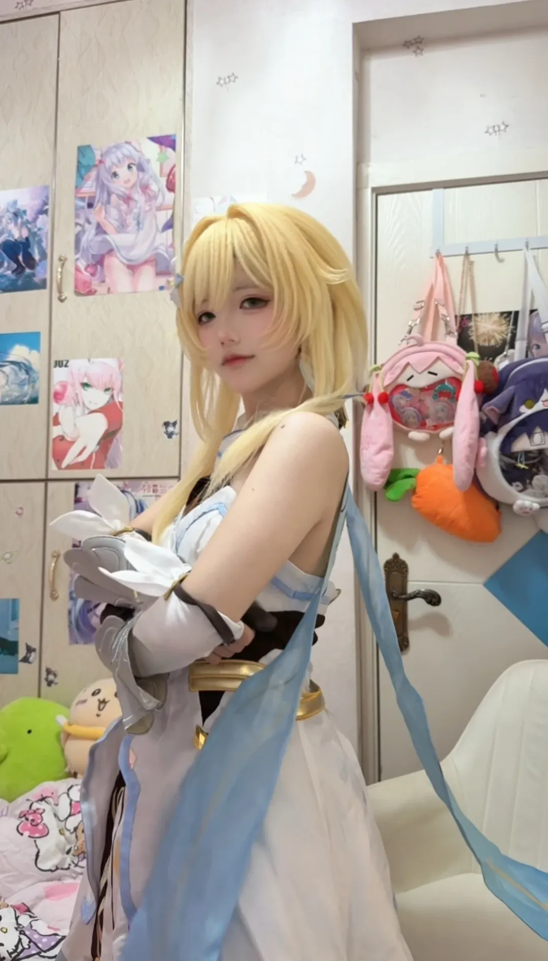 Genshin Impact, Lumine cosplay, Casual cosplay, Anime-style fashion, Teyvat Traveler - Image 5